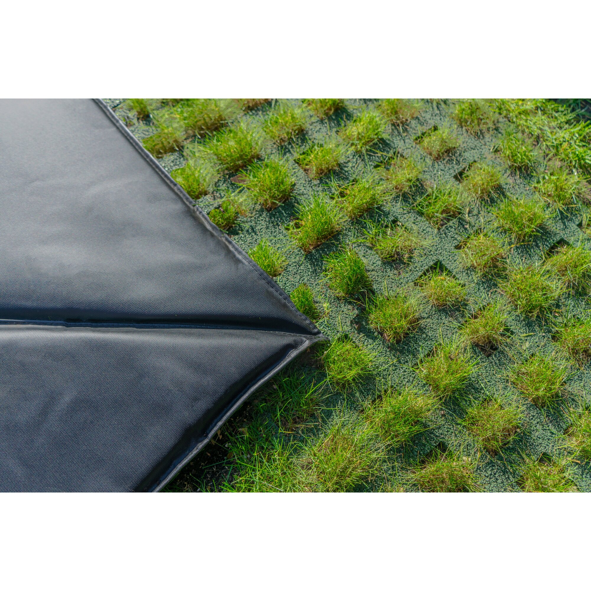 EXIT Dynamic ground level trampoline 275x458cm with Freezone safety tiles - black
